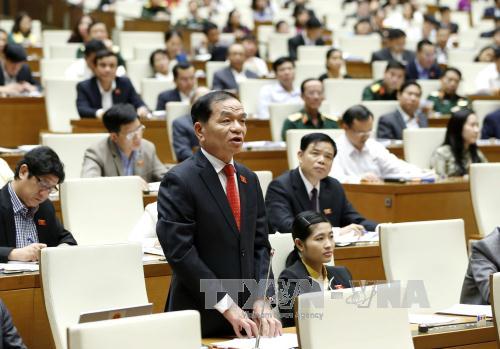 Phần trả lời chất vấn của các Bộ trưởng thẳng thắn, không né tránh